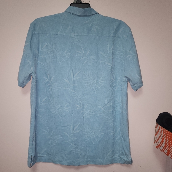 Tommy Bahama Blue Silk  Button Down Shirt L - Picture 6 of 13